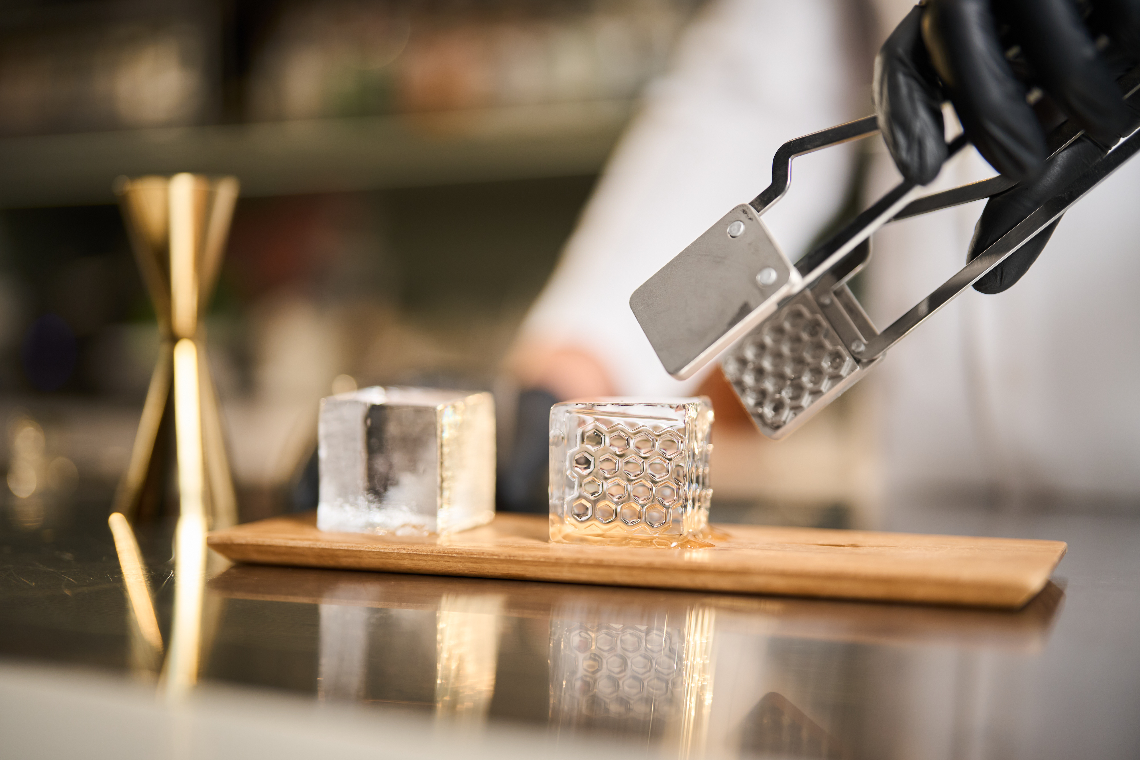 24y1223 世親調酒用具6595.jpg